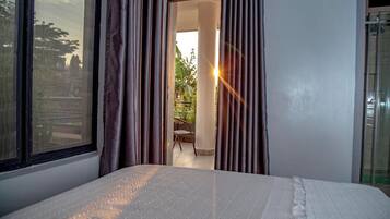 4 Schlafzimmer, Bügeleisen/Bügelbrett, WLAN