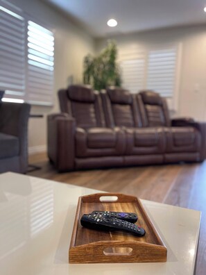 Interior - Resort-Style Home for Families: Pool, Theater, Arcade, Hot Tub, Central location (San Diego)