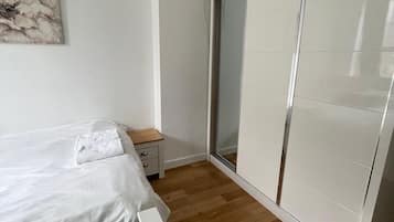 Apartemen | 3 kamar tidur, Wi-Fi gratis, dan seprai linen