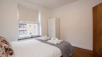 Apartment | 4 bedrooms, free WiFi, bed sheets