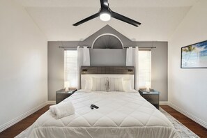 4 bedrooms, desk, iron/ironing board, free WiFi