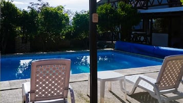 Outdoor pool, pool umbrellas