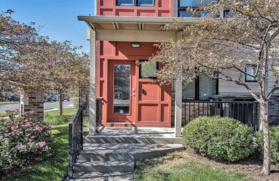 Downtown townhome! 2 car garage, 2 living rooms and 2 balconies w/skyline View!