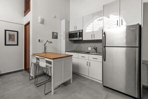 公寓 | 1 多间卧室、高速上网