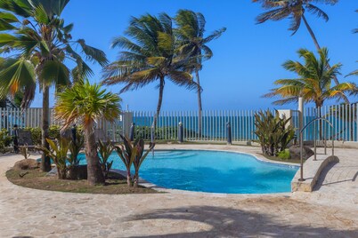 Balcony With Views Nice Pool Beach Access