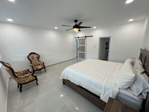 4 bedrooms, iron/ironing board, WiFi, bed sheets - Spacious 4-bedroom house with WiFi, AC in beautiful Cayey (Cayey)