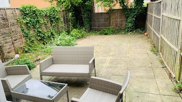 House | Terrace/patio