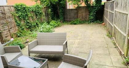 London Dream House - 4 Bedrooms