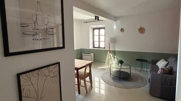 Appartement, 1 chambre, vue ville | Coin séjour
