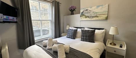 Chambre Double Standard | Fer et planche à repasser, Wi-Fi gratuit
