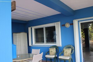 Outdoor dining - Spacious apartment near Christiansted & beaches with ocean views of Buck Island. (Christiansted)