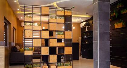 Ibizza Pit Hotel and Suites