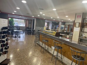 Bar (en la propiedad)