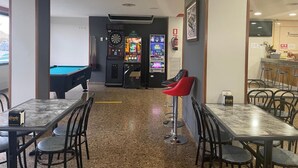 Unclassified image, 5 of 44, button - Hotel Reina Isabel (Lleida)