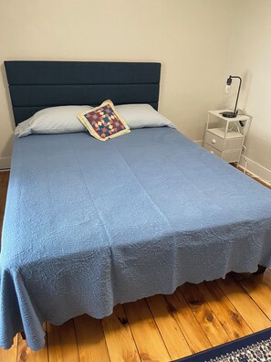 3 bedrooms, desk, free WiFi, bed sheets
