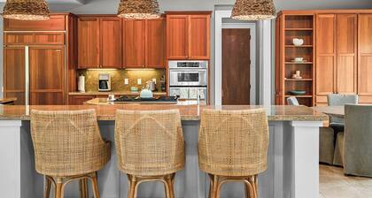 Tiki Villa in Poipu 5 Bd/4Bth, Pool & AC Sleeps16