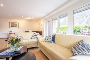 Smart TV, video games, DVD player, books