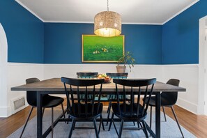 Dining - Chic & Cozy North Chatt Getaway -1m to River (Chattanooga)