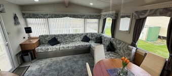 Millfield Holiday Park - The Sandhurst K26