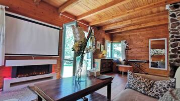 Chalet, 1 Bedroom, Smoking, Terrace | Living room