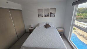 2 Schlafzimmer, Schreibtisch, Bügeleisen/Bügelbrett, WLAN
