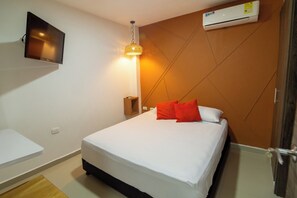 Double Room | Free WiFi - TROPICAL MOON (Cartagena)