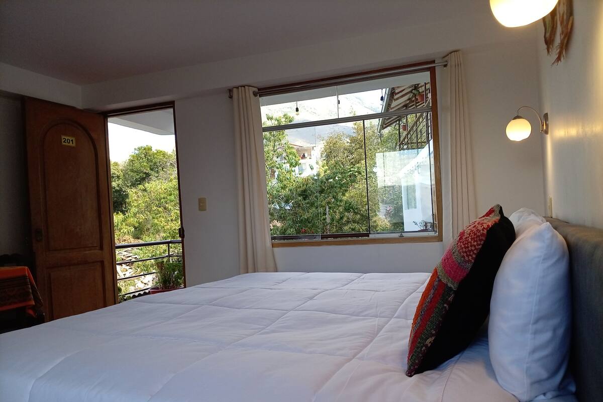 Premium Double Room, Valley View | Hypo-allergenic bedding, desk, laptop workspace, free WiFi