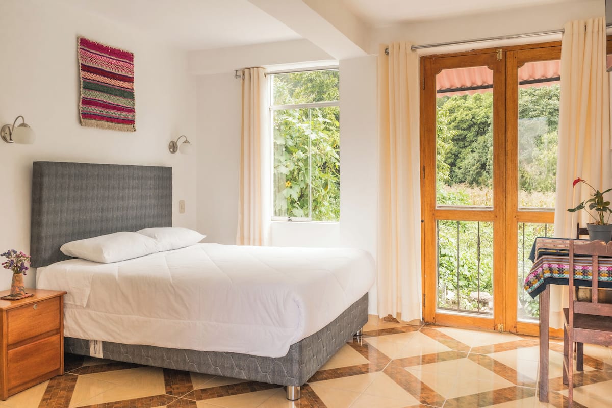 Basic Double Room, Mountain View