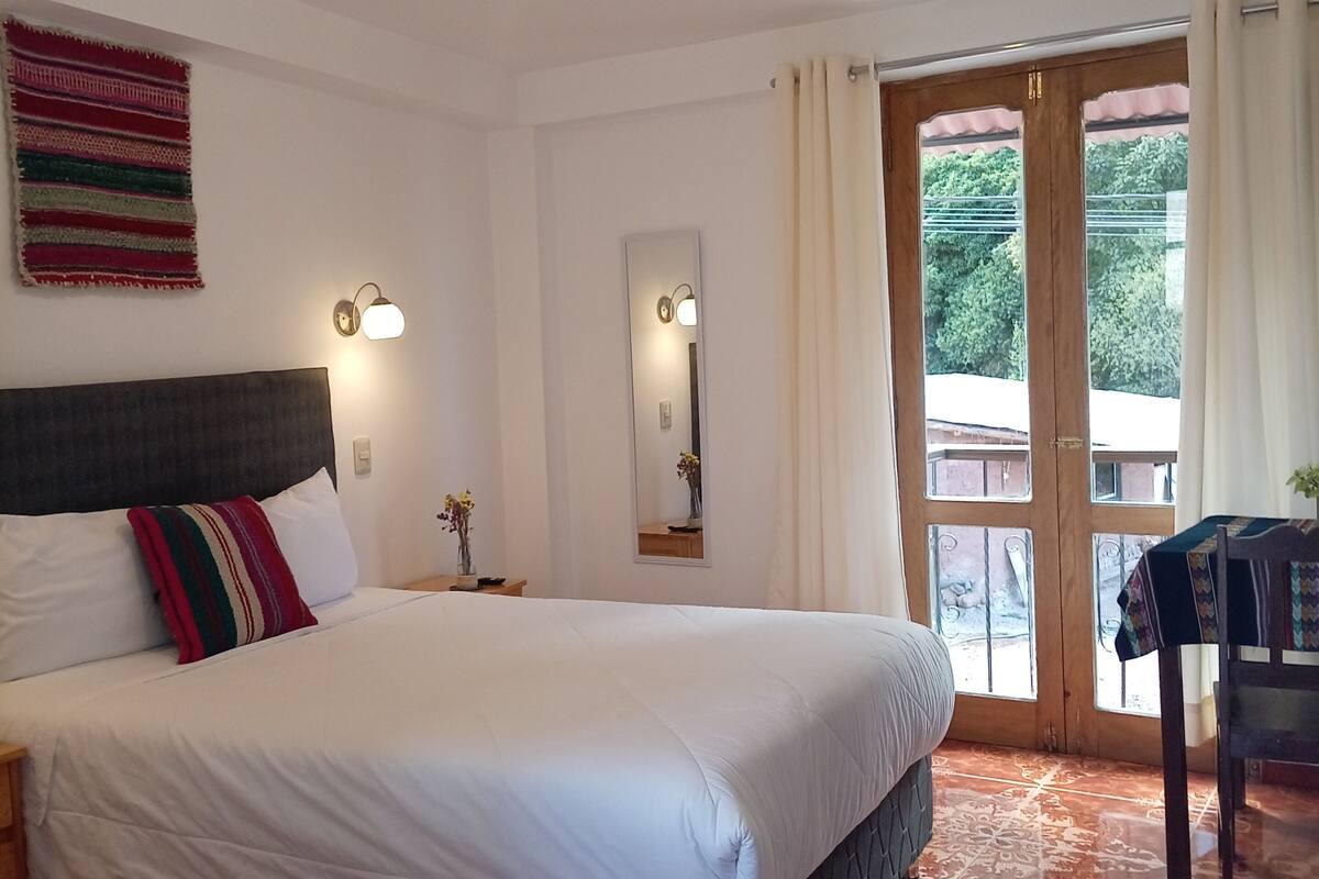Standard Double Room, Mountain View | Hypo-allergenic bedding, desk, laptop workspace, free WiFi
