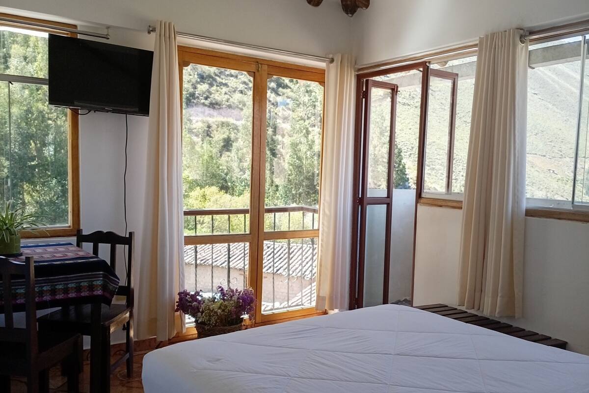 Romantic Double Room, Valley View | Hypo-allergenic bedding, desk, laptop workspace, free WiFi