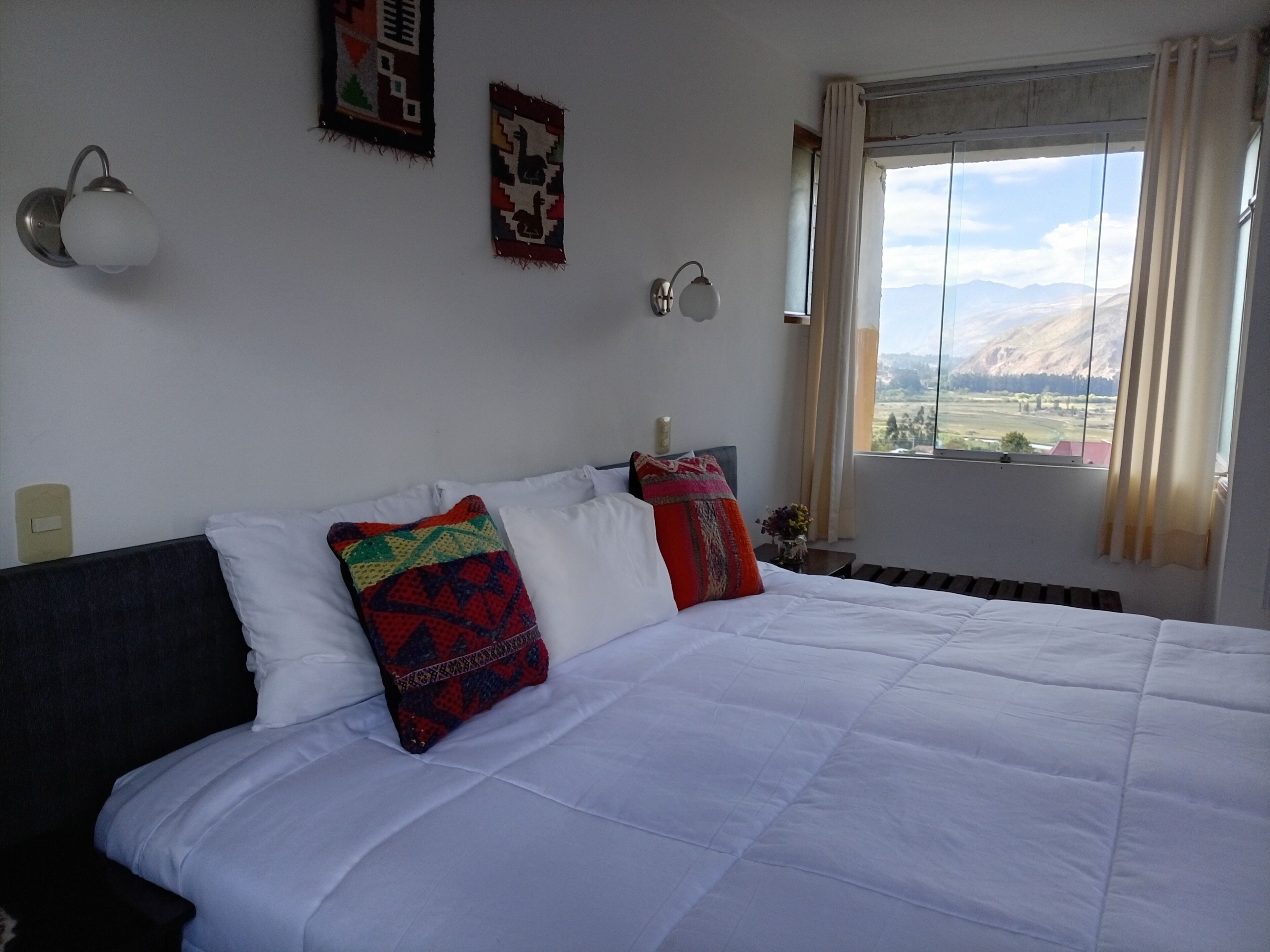 Ropa de cama hipoalergénica y escritorio 