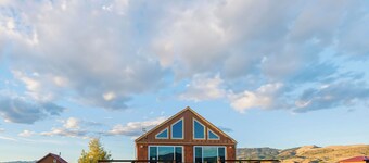 Country Chic, historic, 3-bedroom country house in Whitehall