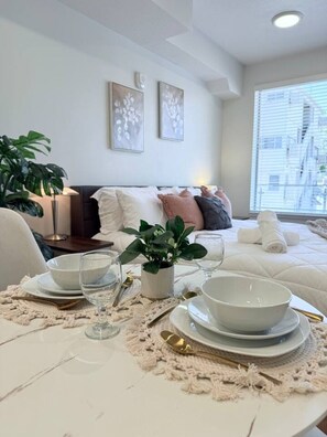 1 bedroom, desk, iron/ironing board, WiFi