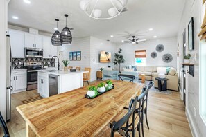 Casa (Multiple Bedrooms) | Parte interna