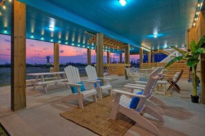 Casa (Multiple Bedrooms) | Parte interna