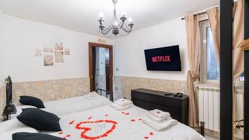 2 Schlafzimmer, Schreibtisch, BĂŒgeleisen/BĂŒgelbrett, Reisekinderbett