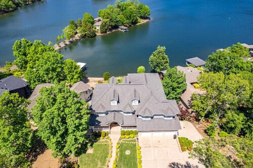 The Guindola Getaway!