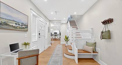 World Cup 5BR Group stay Near Downtown Boston Parking, Backyard & Walk to Train