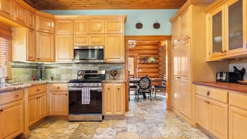 Rumah (Multiple Bedrooms) | Interior