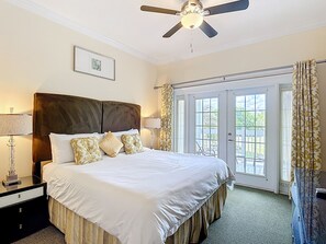 3 bedrooms, desk, travel cot, free WiFi - Reunion Resort Peaceful Condo, Golf View, By Disney (Kissimmee)