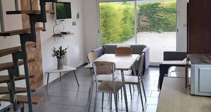 L'échappée Verte, small 2-bedroom house / 25min from Site des 2 Caps