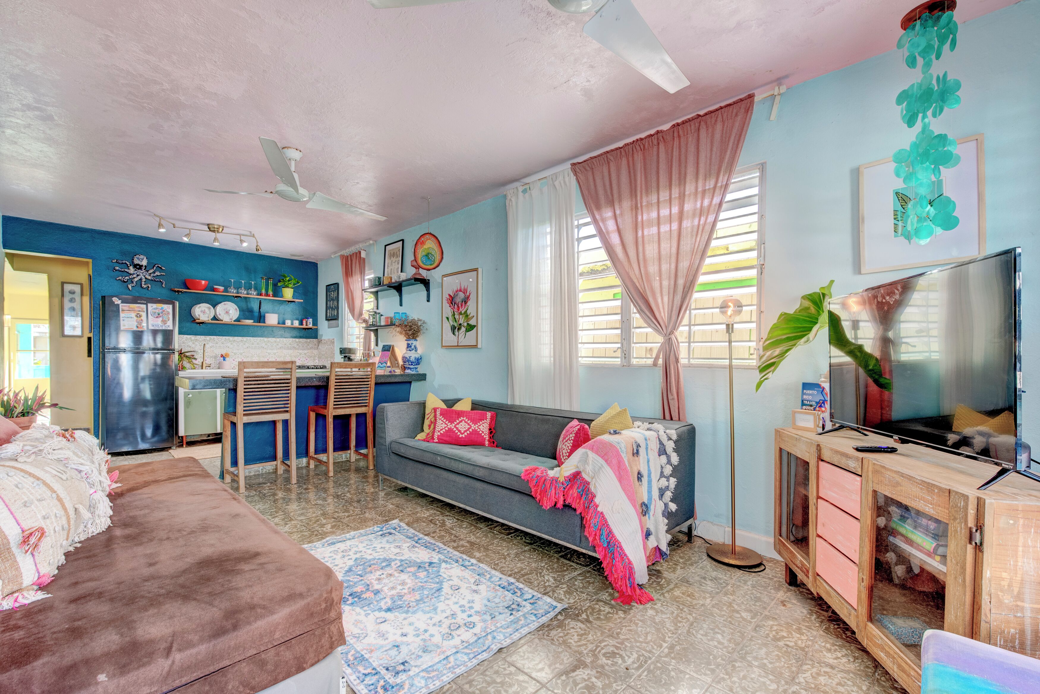 Comfort Apartment, 2 Bedrooms, Kitchen | Living area