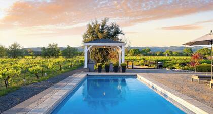 Chic Sonoma Oasis w/ Pool, Bocce, Hot Tub + Minutes to Downtown