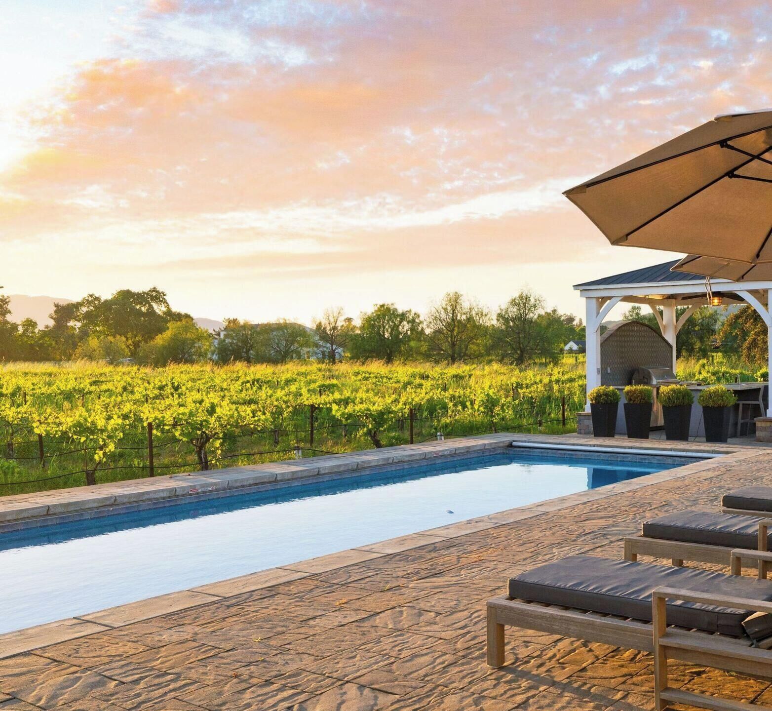 House (4 Bedrooms) | Front of property