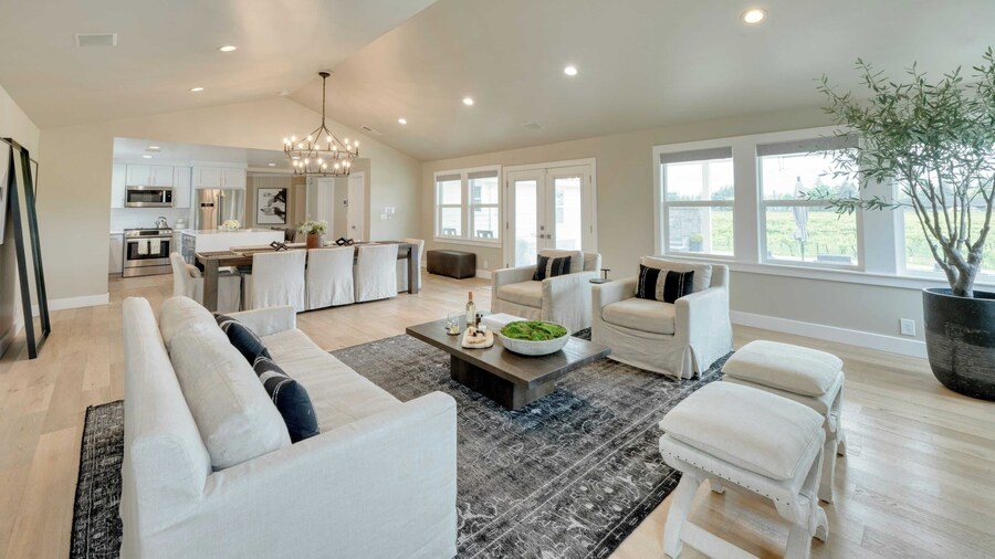 Chic Sonoma Oasis w/ Pool, Bocce, Hot Tub + Minutes to Downtown