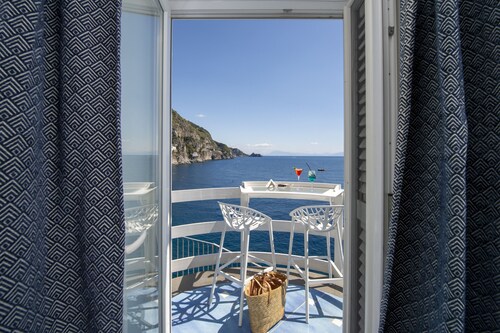 Romantic Room - Eine Flucht am Felsen