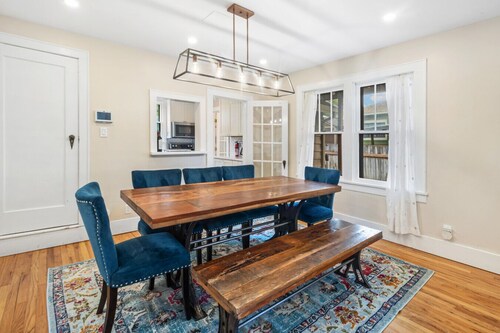 Spacious Downtown Oasis