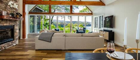 Smart TV, fireplace, DVD player, ping pong