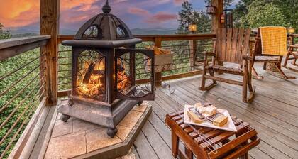 Luxe Cabin | Hot Tub Deck Views Near Blue Ridge