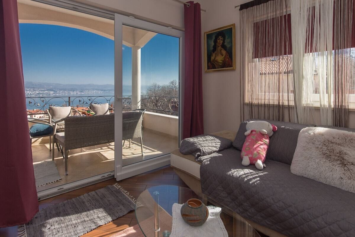 Apartment, 4 Schlafzimmer, Raucher, eigener Pool | Balkon